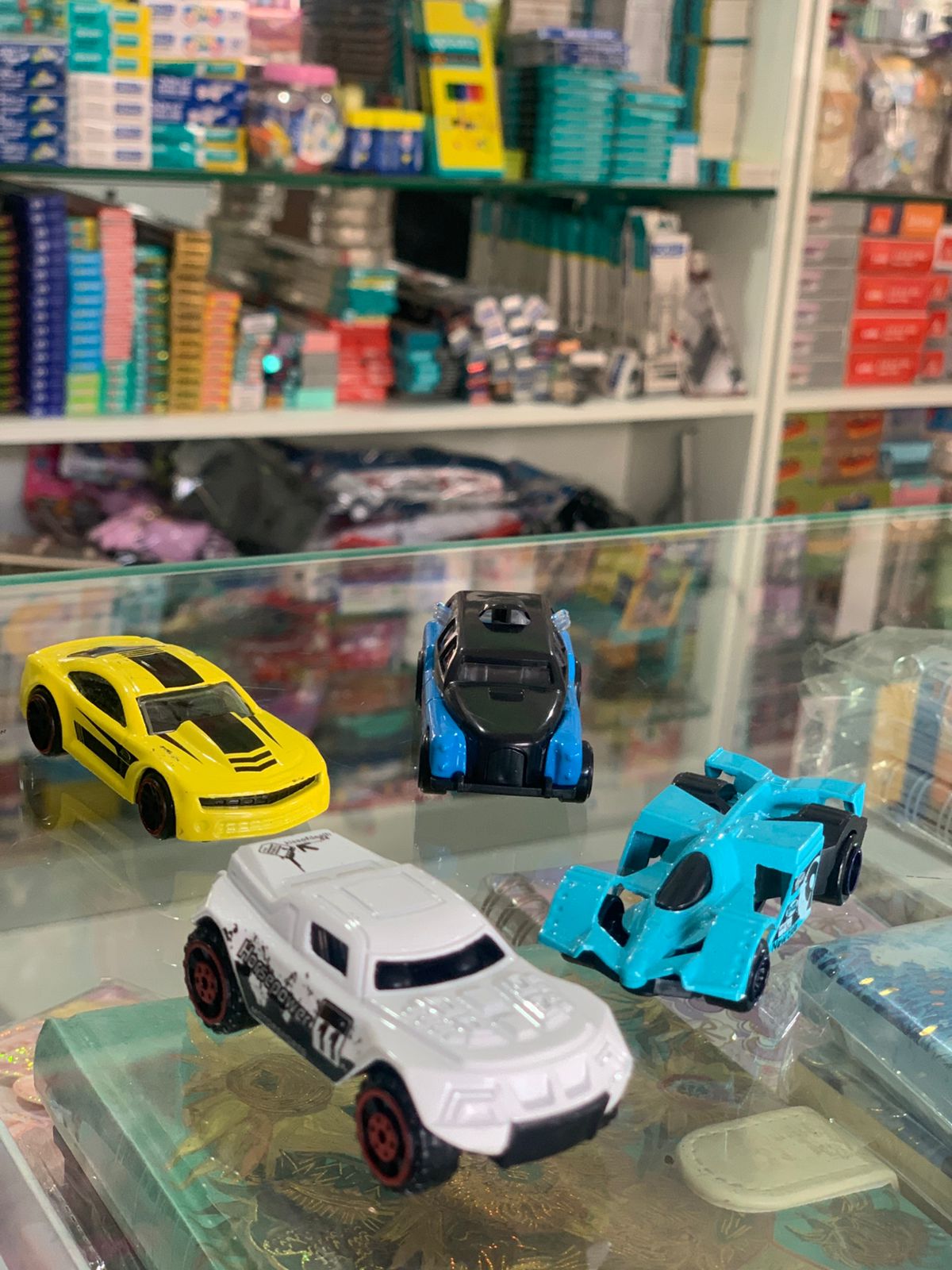 Hot Wheel Toy Car Set of 4.