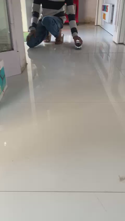 1:24 Scale Lamborgini LP750 Toy Car for Kids Die Cast Metal Cars Diecast Toy Car with Light Sound Pull Back Openable Door, White